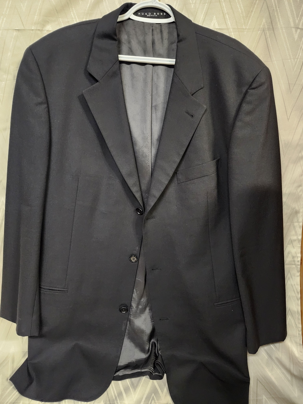 Hugo Boss Men's Black Three-Button Sport Coat With Small Hole On Back